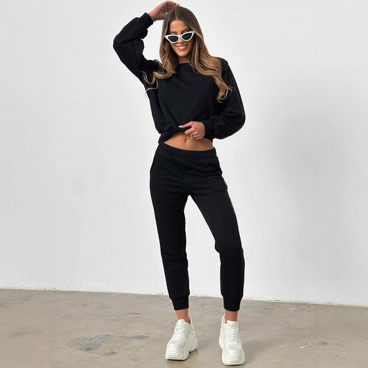 Ladies Comfortable Casual Sports Set with Relaxed Fit and Elastic Waist Lune London