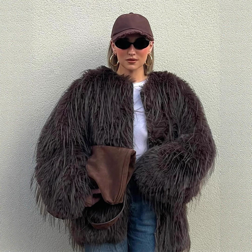 Women's Oversized Faux Fur Coat with Long Pile Shag Look and Boxy Silhouette Amarae