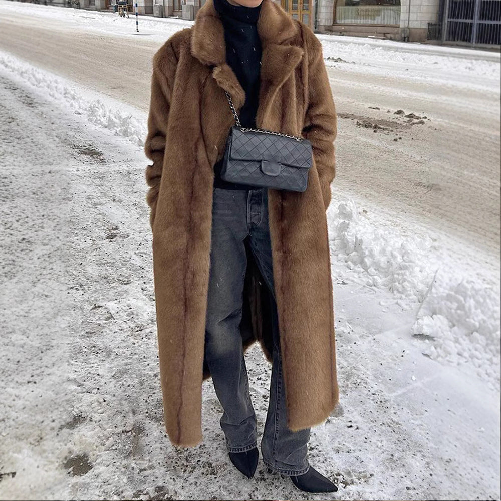 Ladies Long Faux Fur Coat with Wide Lapels and Chic Casual Cut