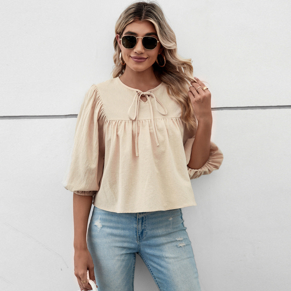 Blouse for women with wide sleeves and a playful knot Chic & Stil