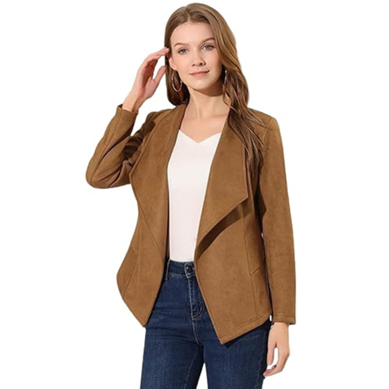 Faux leather blazer for women with a relaxed fit and trendy lapels Lune London
