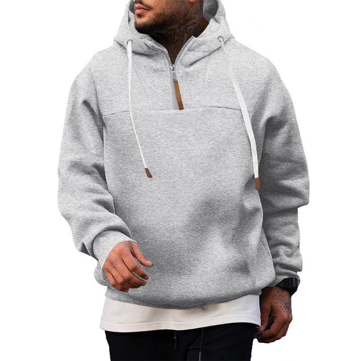 Trendy hooded sweatshirt for men with zip and practical kangaroo pockets Lune London