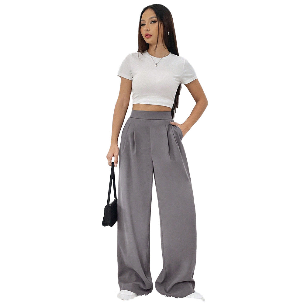 Chic & Stil Elegant wide-legged pants for women with high waist and pleats
