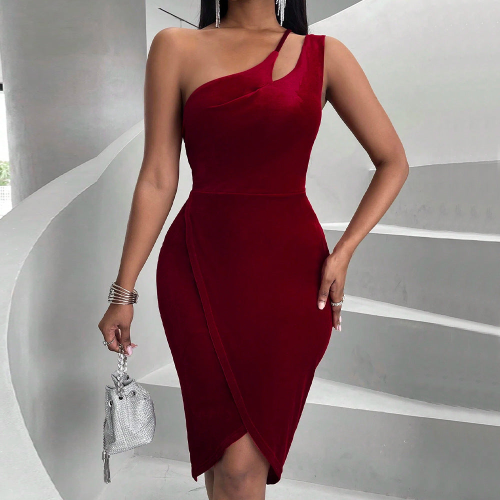 Robe portefeuille pour femmes avec coupe asymétrique et décolleté élégant en cascade Chic & Stil