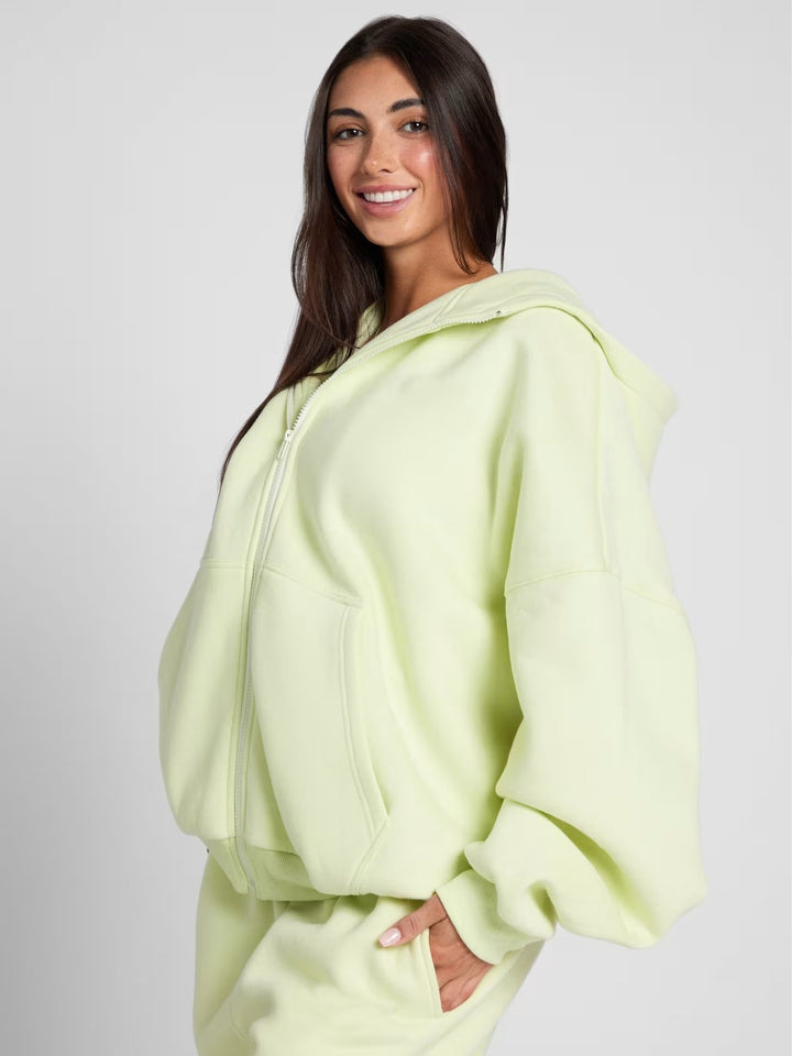 Oversized hoodie for women with a comfortable fit and deep pockets Lune London