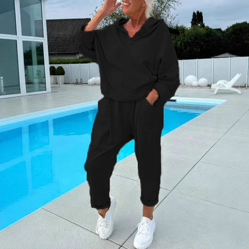Women's Comfortable Relaxation Set with Oversized Sweater and Jogging Pants Amarae