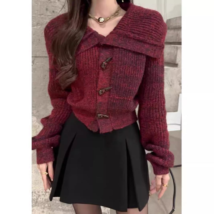Cardigan pour femmes avec col à la mode et fermeture à torsion Chic & Stil