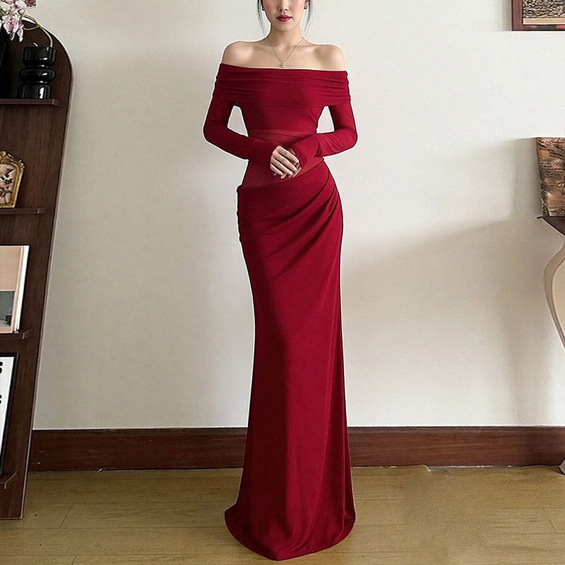 Robe maxi élégante pour femme à épaules découvertes avec détails en volants et manches longues Chic & Stil