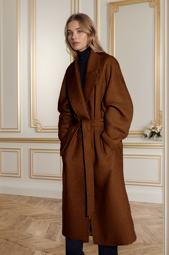 Lune London wool coat for women, elegant and spacious