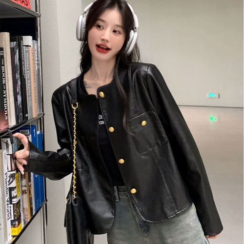 Veste en faux cuir pour femmes avec des boutons dorés Chic & Stil