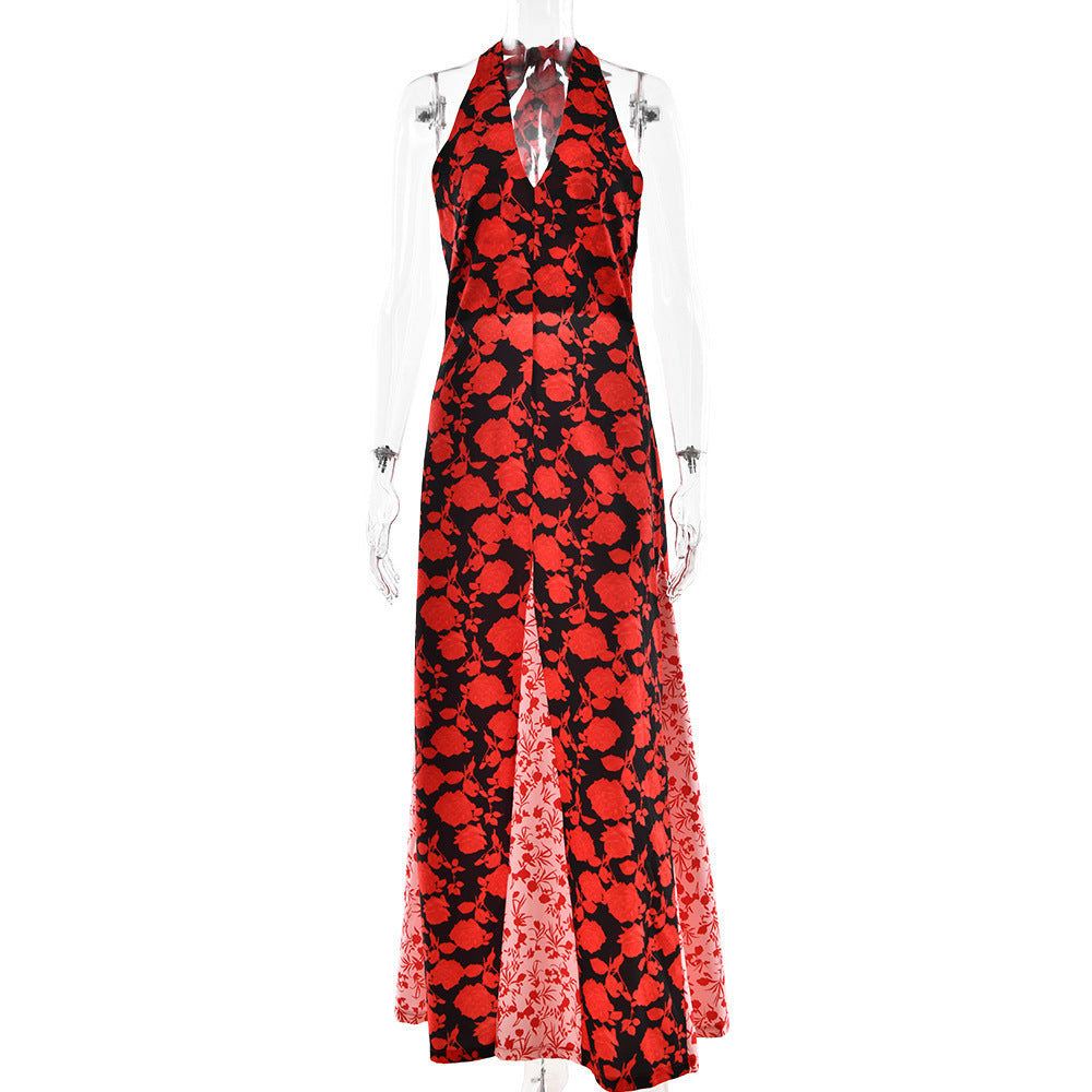 Robe maxi d'été pour femmes avec des accents floraux et un décolleté profond Chic & Stil