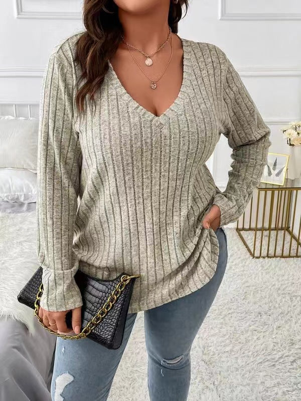 Ladies long sleeve V-neck T-shirt with fine ribbed structure Lune London