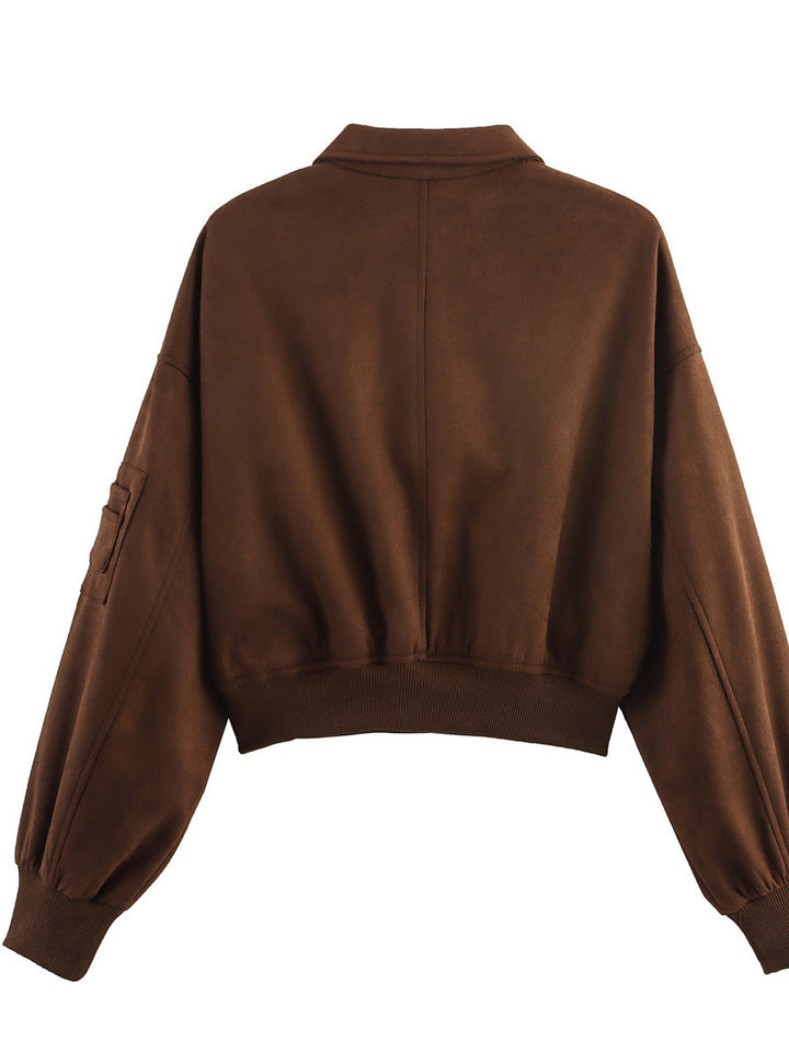 Women Modern Short Hoodie with Practical Pockets and Chic Zip Closure and Style