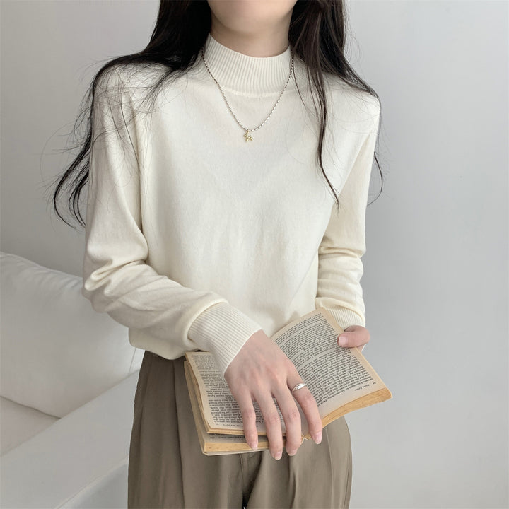 Pull fin en tricot pour femme avec un col montant moderne et une coupe décontractée Chic & Stil