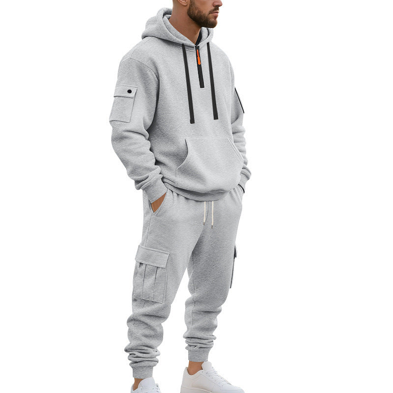 Casual outfit for men with practical pockets and zipper Lune London