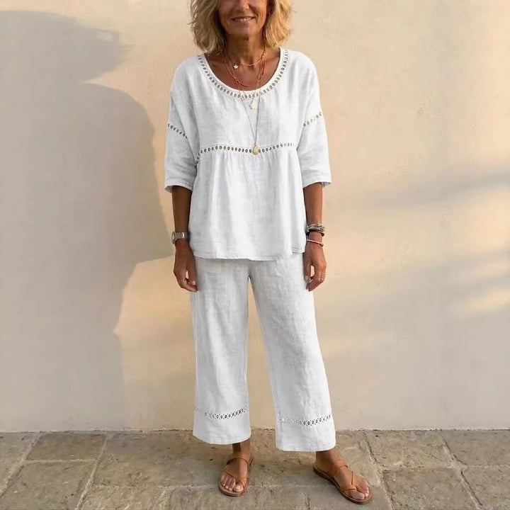 Women's Complete Linen Loungewear Suit with Airy Fit and Lace Accents Chic & Stil