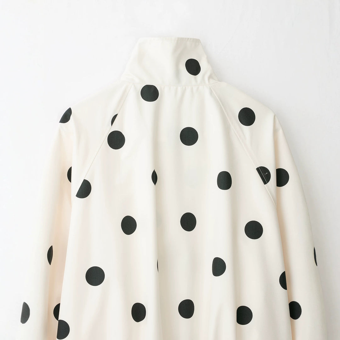 Women's short jacket in cape style with stand-up collar and balloon sleeves Amarae
