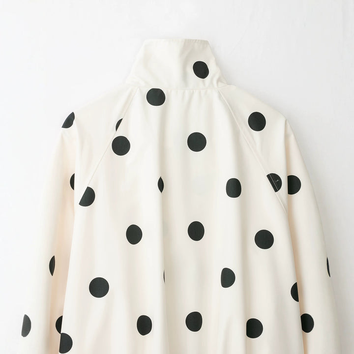 Women's short jacket in cape style with stand-up collar and balloon sleeves Amarae