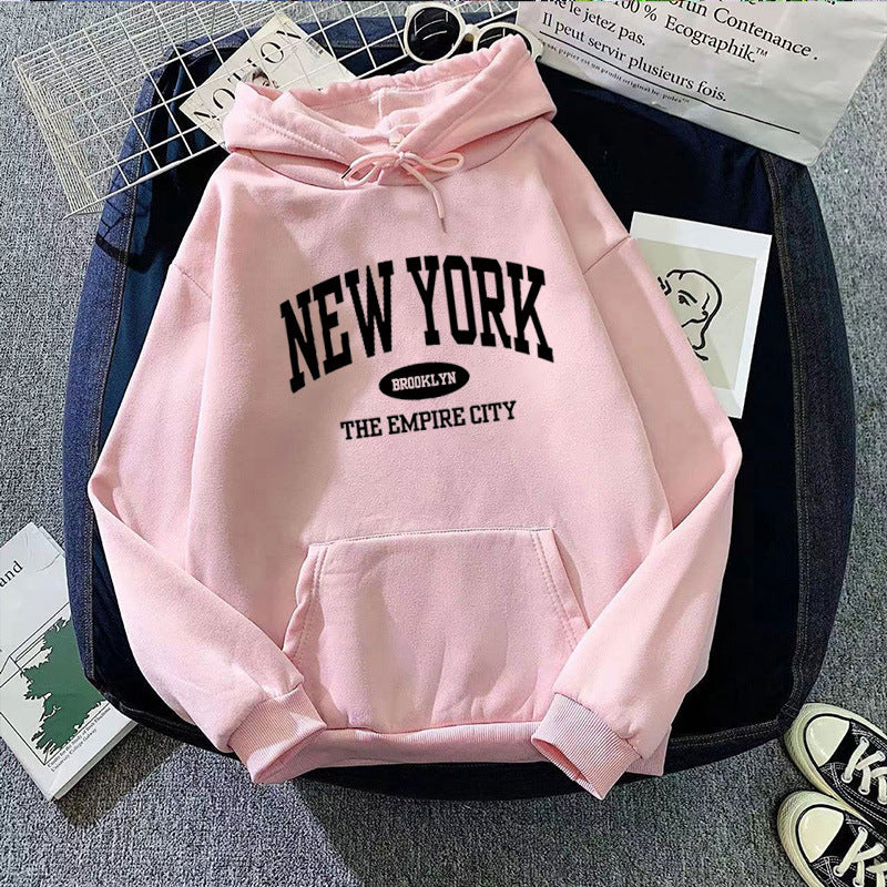Women Cozy Hoodie with New York Print Chic & Stil