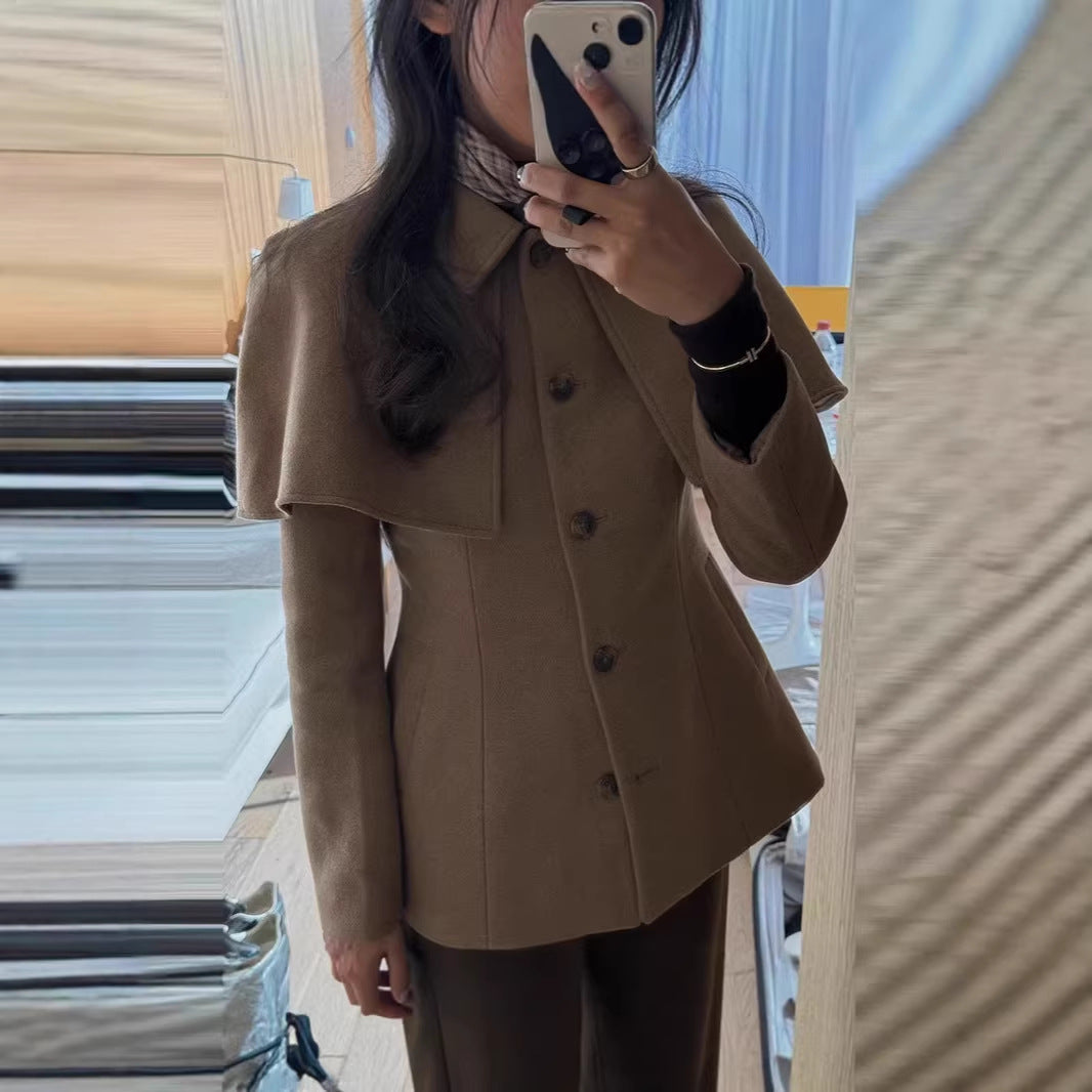 Manteau élégant en cape pour femmes Chic & Stil