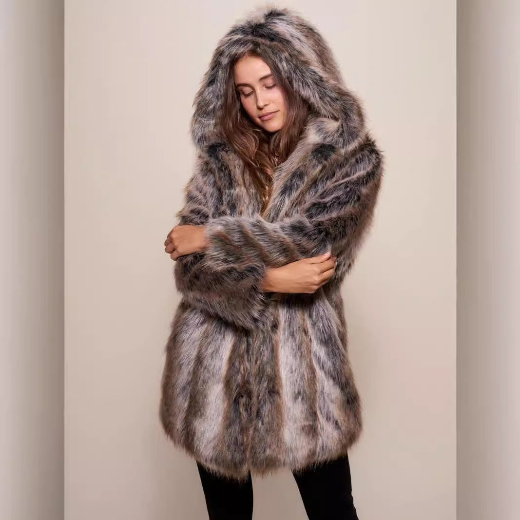 Ladies Luxurious Faux Fur Coat with Hood Lune London