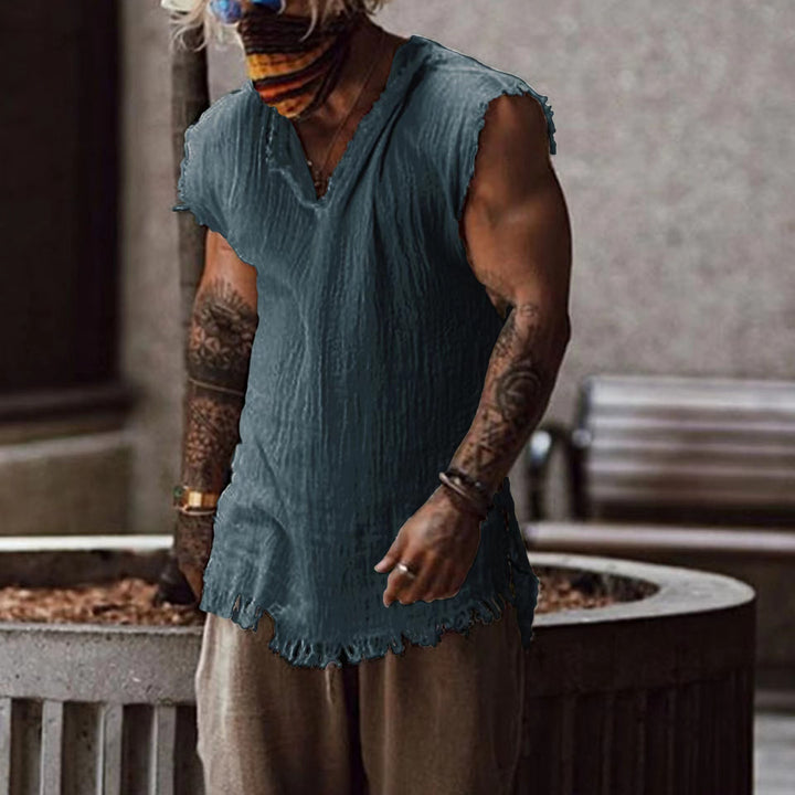 Casual shirt for men with V-neck and frayed hem Lune London