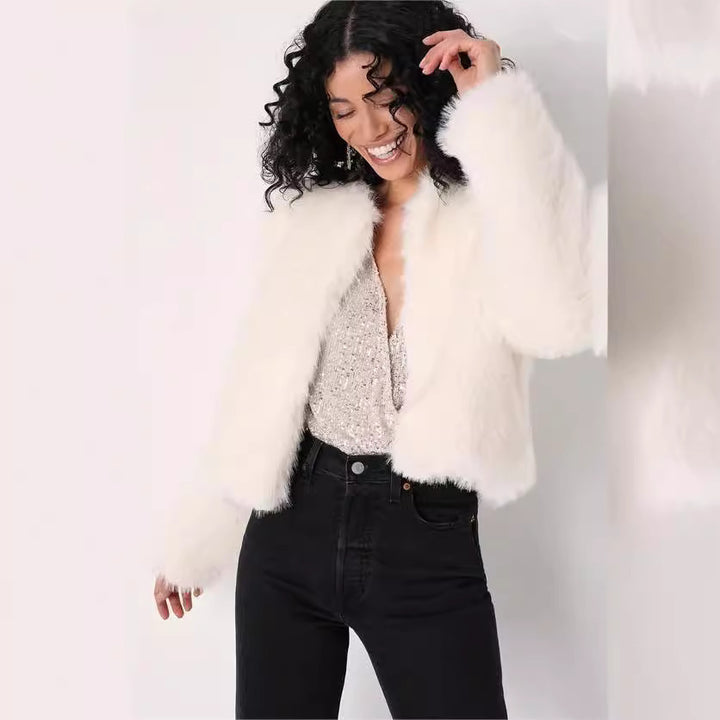 Women Luxury Faux Fur Coat with Elegant Details Lune London