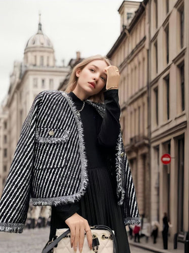 Women’s luxurious cardigan with frayed edges and Moon London button details