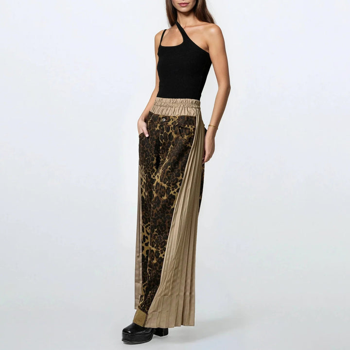 Wide leg pants for women with leopard print and elastic waistband Lune London