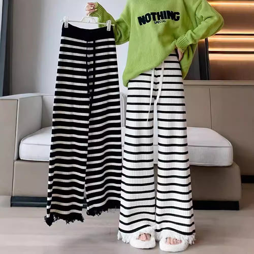Ladies Elegant Striped Palazzo Pants in Ribbed Knit Amarae