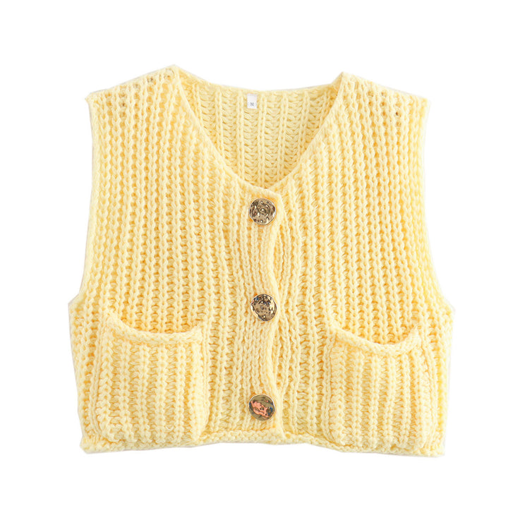 Knitted cardigan for women with button-decorated front and pockets Lune London