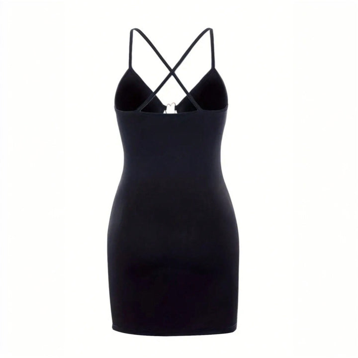 Robe mini ludique pour femmes avec des découpes en forme de cœur et des bretelles délicates Chic & Stil
