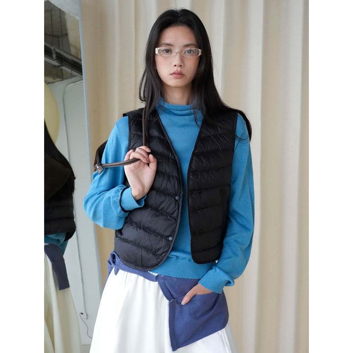 Women Short Quilted Lightweight Down Vest with Double Button Closure Amarae