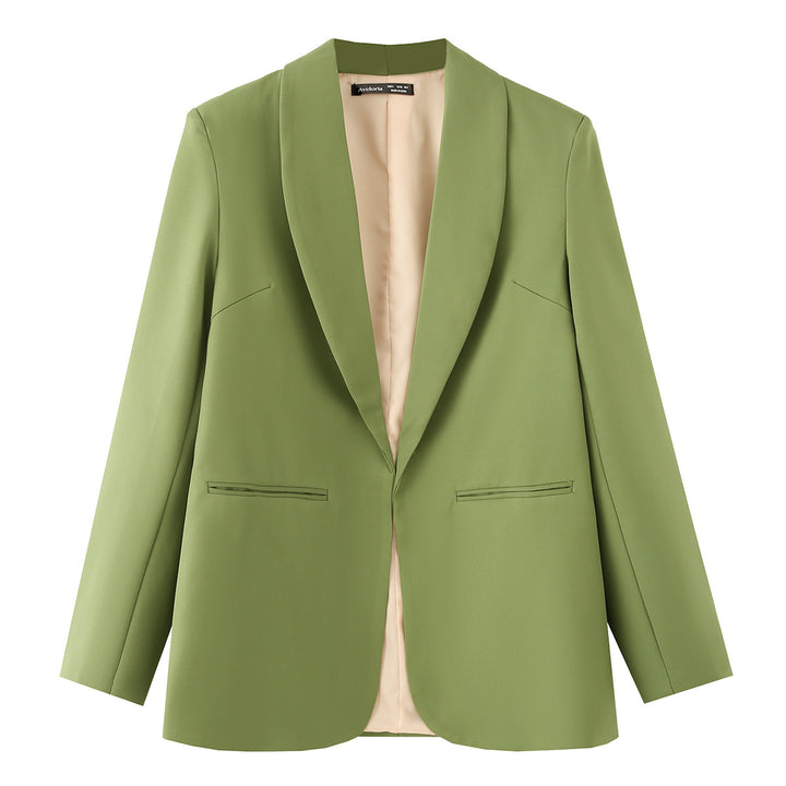 Elegant blazer jacket for women with a modern cut and structured pockets Lune London