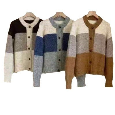Cardigan en tricot confortable pour femme avec fermeture à boutons et rayures de couleur contrastante Chic & Stil