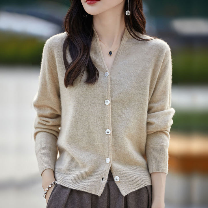 Cashmere cardigan for women with stylish button details and V-neck Lune London