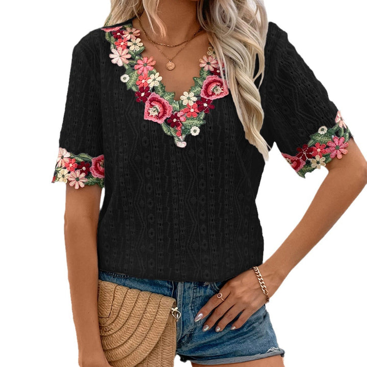 Blouse for women with floral embroidery and airy sleeves Lune London
