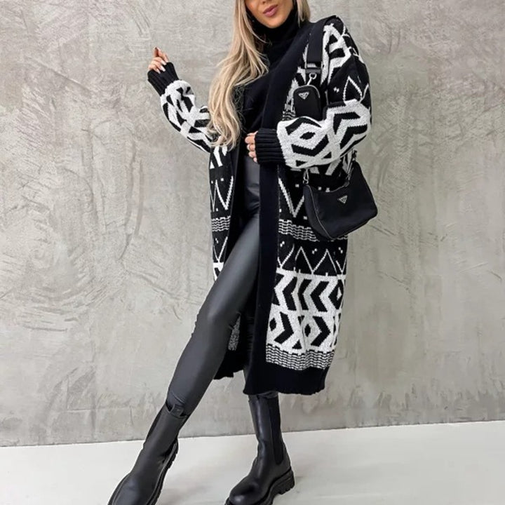 Ladies oversized knit pullover with geometric pattern Lune London