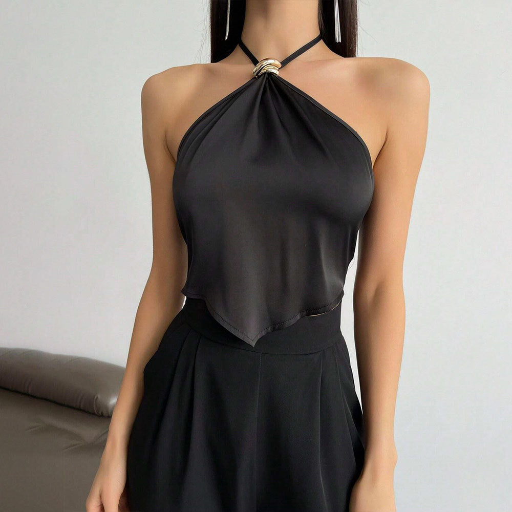 Haut élégant à encolure halter pour femmes avec tissu brillant et nœud décoratif Chic & Stil