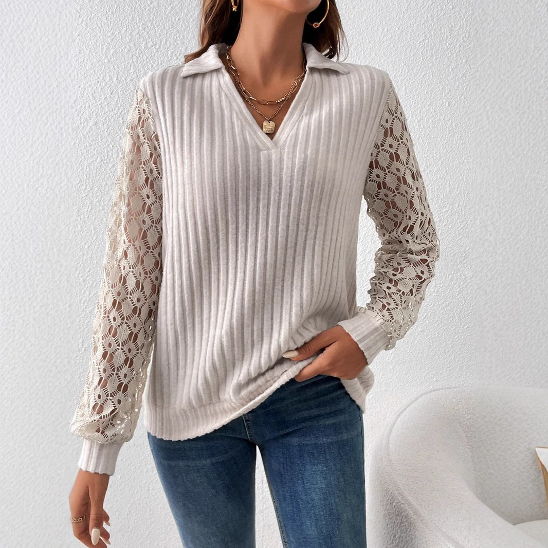 Blouse pour femmes à col en V avec manches en dentelle et texture côtelée Chic & Stil