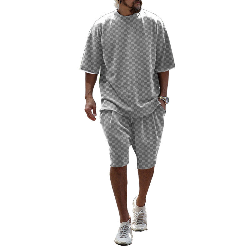 Comfortable summer outfit for men with oversized T-shirt and shorts Lune London