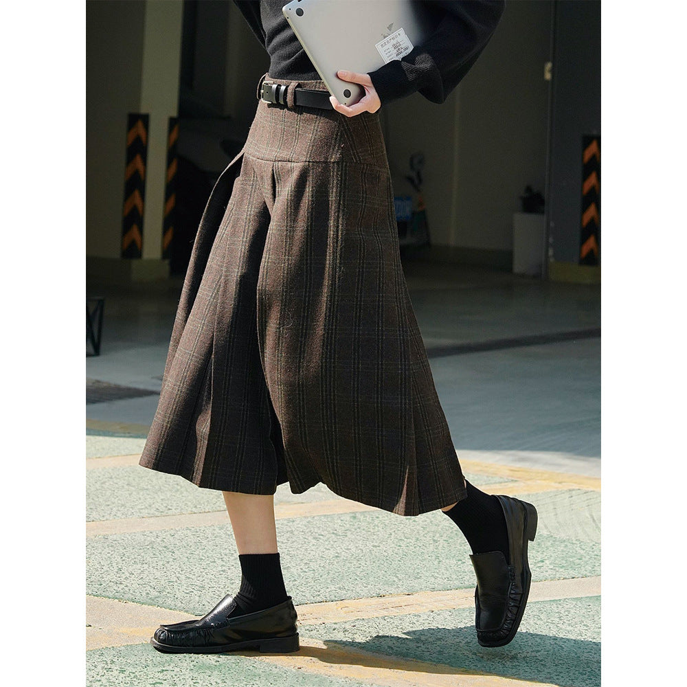 Women's Wide Checkered Culotte Pants with High Waist, Pleats and Flowing Wool Look Amarae
