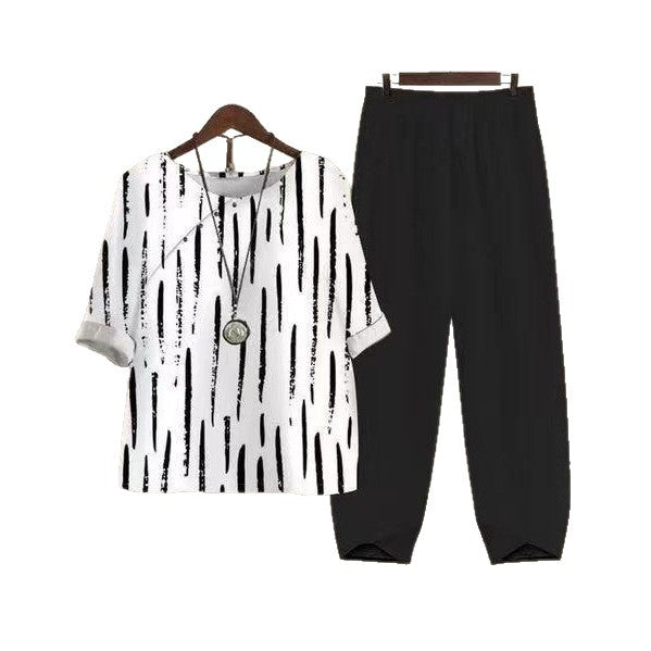 Ensemble de loisirs décontracté pour femmes avec haut rayé créatif et pantalon confortable Chic & Stil
