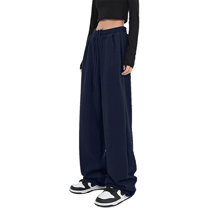 Ladies loose-fitting leisure pants made of soft sweat material with practical pockets Chic & Stil