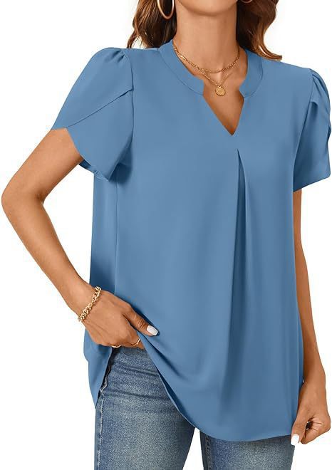 Women's Blouse with Elegant V-Neck Detail and Light Puff Sleeves Chic Und Stil