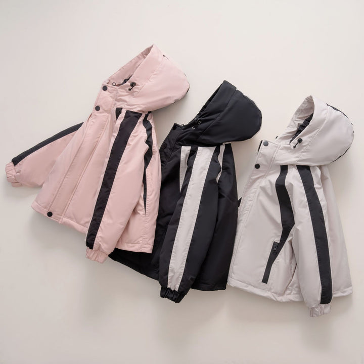 Functional fashion jacket for women with hood and thermoregulating lining Lune London