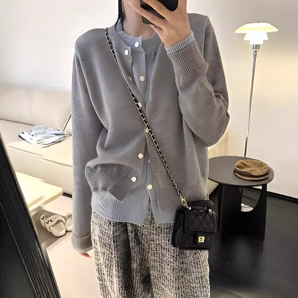 Ladies elegant cardigan with button details and soft material Lune London