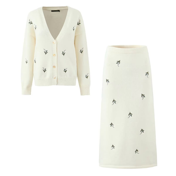 Cardigan for women with floral design and button placket Lune London