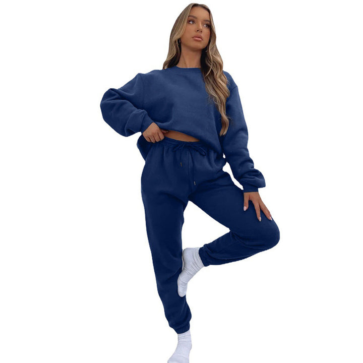 Ladies comfortable sweatshirt and jogging pants leisure ensemble Lune London