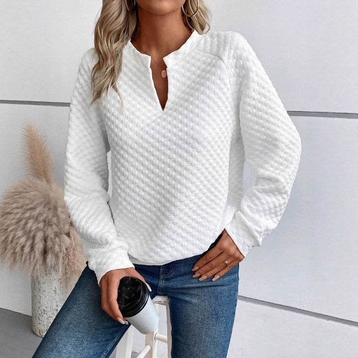 Casual sweater for women with textured design and high collar Lune London